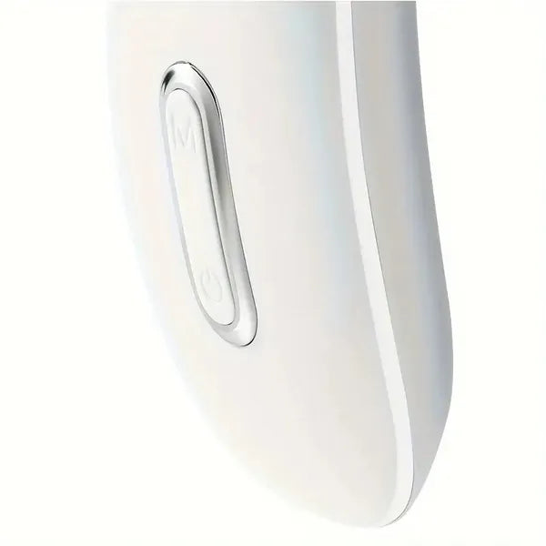 LONGÉ Nexa massager in use